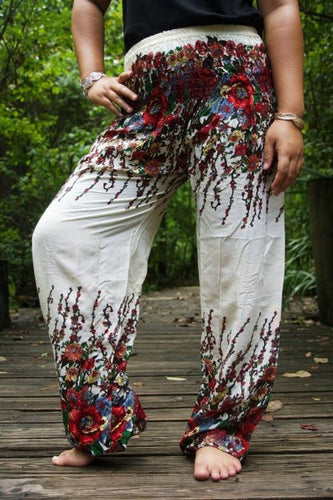 White Floral Pants - coastland chic | Make Your Day More Comfortable