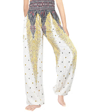 Load image into Gallery viewer, White Peacock Pants - coastland chic | Make Your Day More Comfortable
