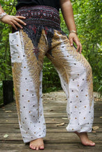 Load image into Gallery viewer, White Peacock Pants - coastland chic | Make Your Day More Comfortable
