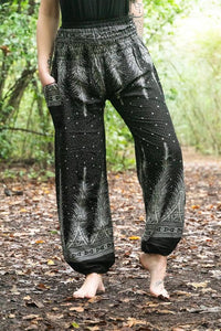 Black Peacock Pants - coastland chic | Make Your Day More Comfortable
