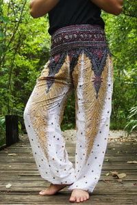 White Peacock Pants - coastland chic | Make Your Day More Comfortable