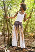 Load image into Gallery viewer, White Peacock Pants - coastland chic | Make Your Day More Comfortable
