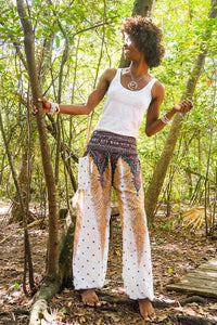 White Peacock Pants - coastland chic | Make Your Day More Comfortable